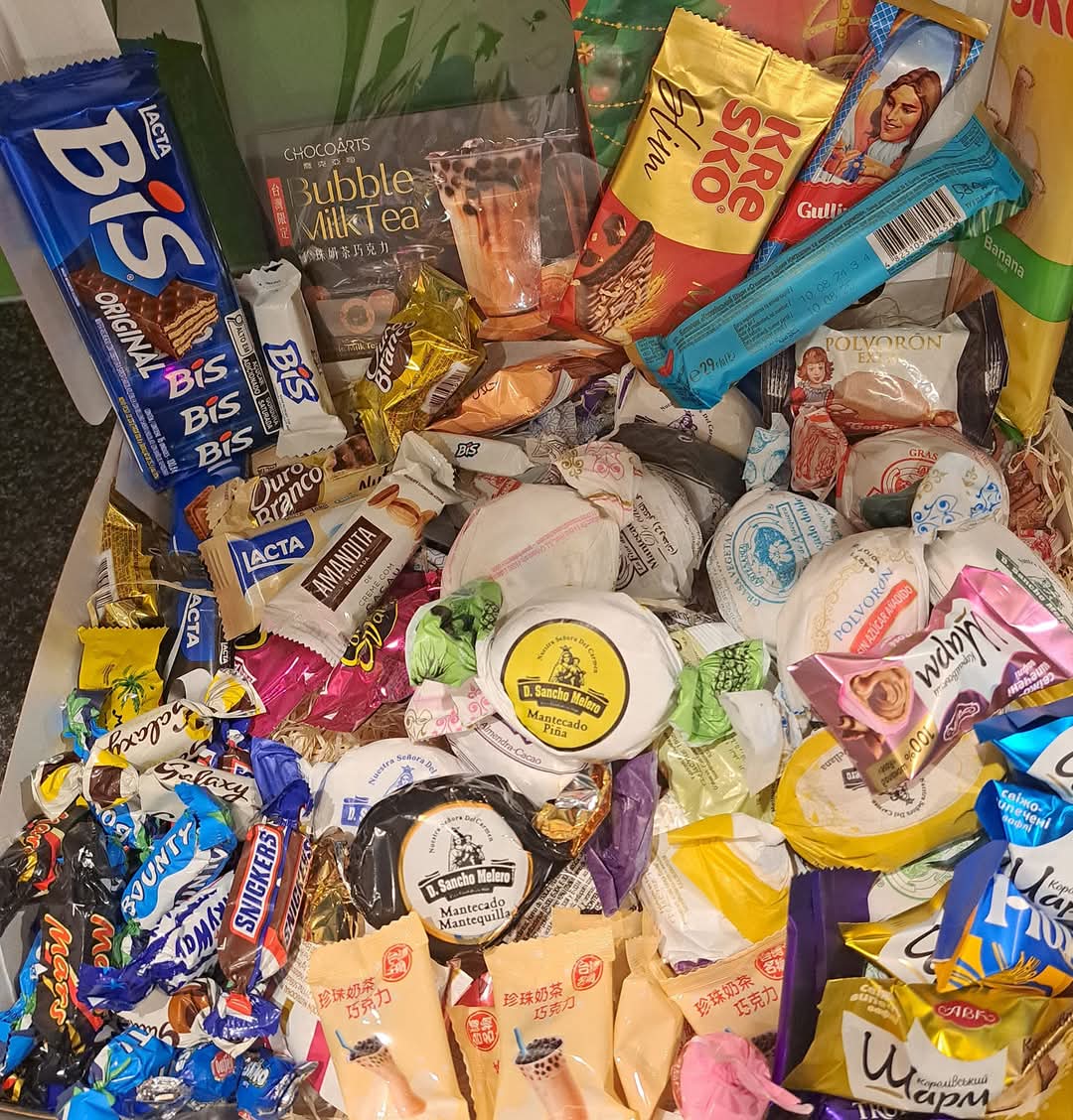 These are rich in diversity! Thanks to my friend and students, who are so sweet and have enriched my life. Wishing you all a very happy festive season!