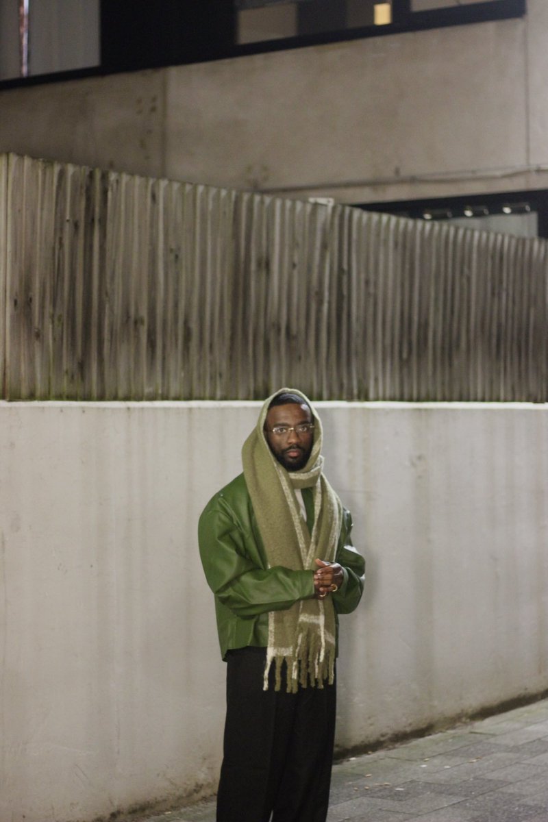 SHE LOVES ME, SHE LOVES ME NOT OUT NOW! tweet media