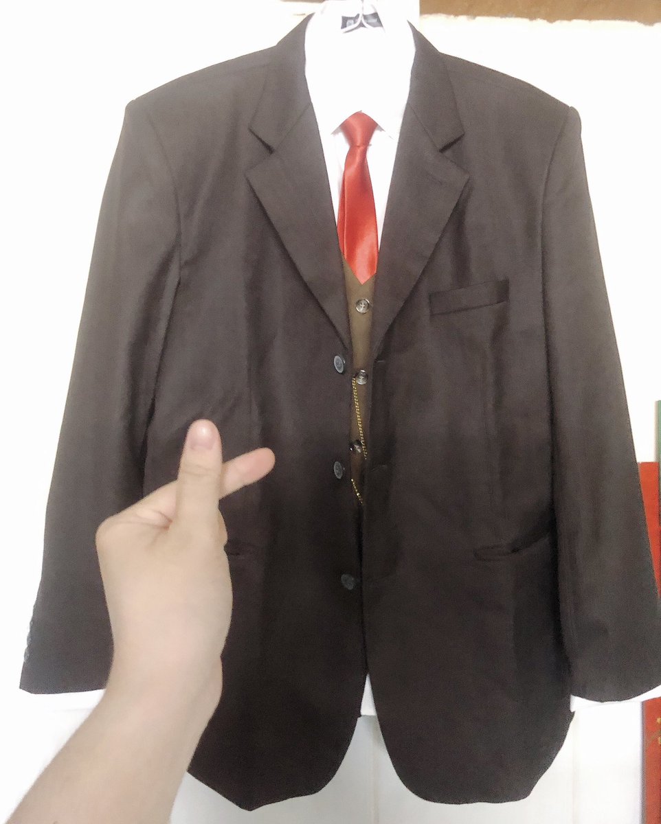 JhGuy7's tweet photo. Cosplay [憂国のモリアーティ]

準備 🌚🎩

#YUUMORI #yuumoritwt #憂国のモリアーティ #MoriartyThePatriot #mtptwt #williamjamesmoriarty #ウィリアム・ジェームズ・モリアーティ #SherliamWeek2024 #cosplay #cosplayer #コスプレ #코스프레 https://t.co/vXLAR49B6f