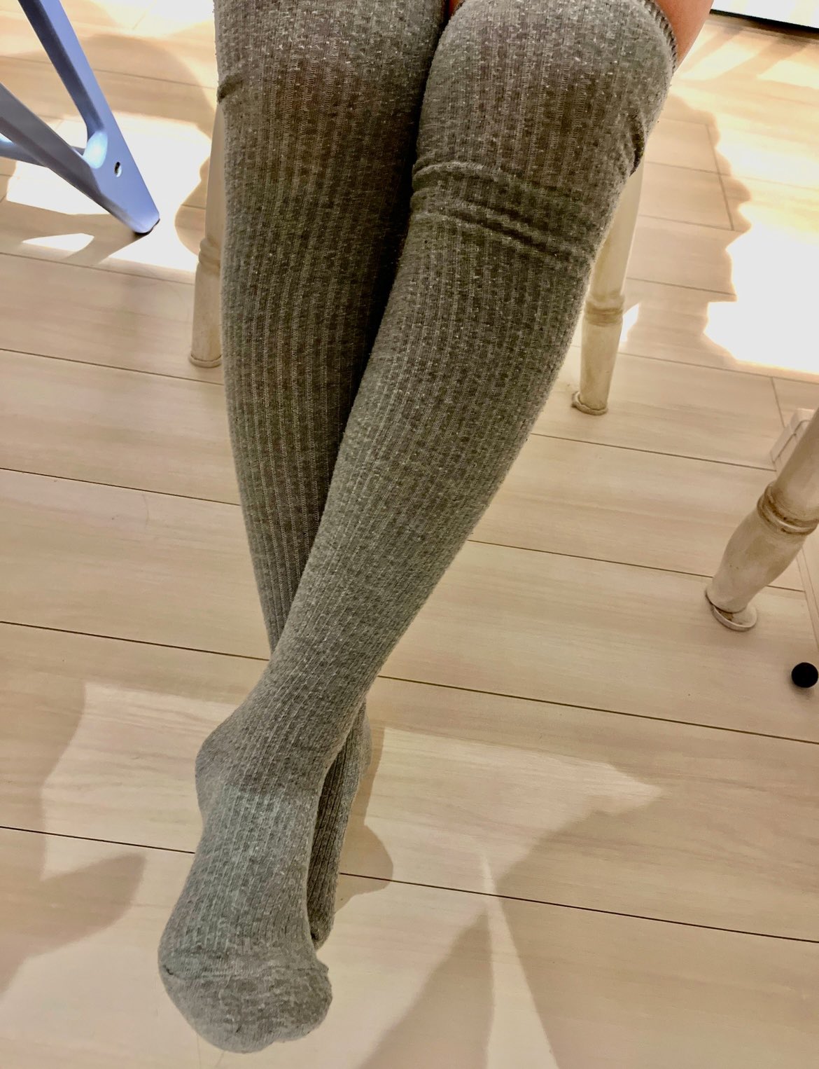 人妻　ナイハイ 妻好き@ハイソックス (@hitoduma_socks) / X