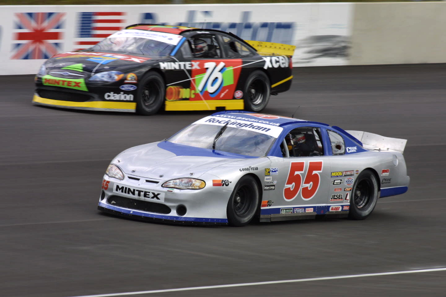 AscarRacing's tweet photo. #ASCAR #AdventCalendar 🎄 76-55=2⃣1⃣
No car has ever raced with 21, so, from 2002, the Bintcliffe Sport Racing 7⃣6⃣ driven by @jasonplato, and the Hodgson Motorsport 5⃣5⃣of #KevinMcGarrity.
📸 7⃣6⃣ - Mick Wiseman
📸 5⃣5⃣ - Jonathan Clark
#AscarRacing #DaysOfThunder #Rockingham https://t.co/cXq1ka8NXi