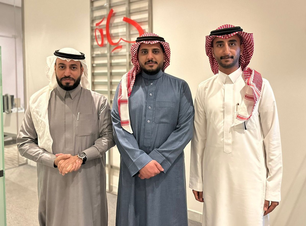 Nbhabir's tweet photo. قامت جمعية النبهانية للخدمات الإنسانية والاجتماعية بزيارة جمعية حياة للتنمية الأسرية بالرس @hayat_alrs ، بهدف تبادل الخبرات في مجال دعم وتأهيل الشباب المقبلين على الزواج لتعزيز استقرارهم الأسري. https://t.co/vXb1iSOWDa