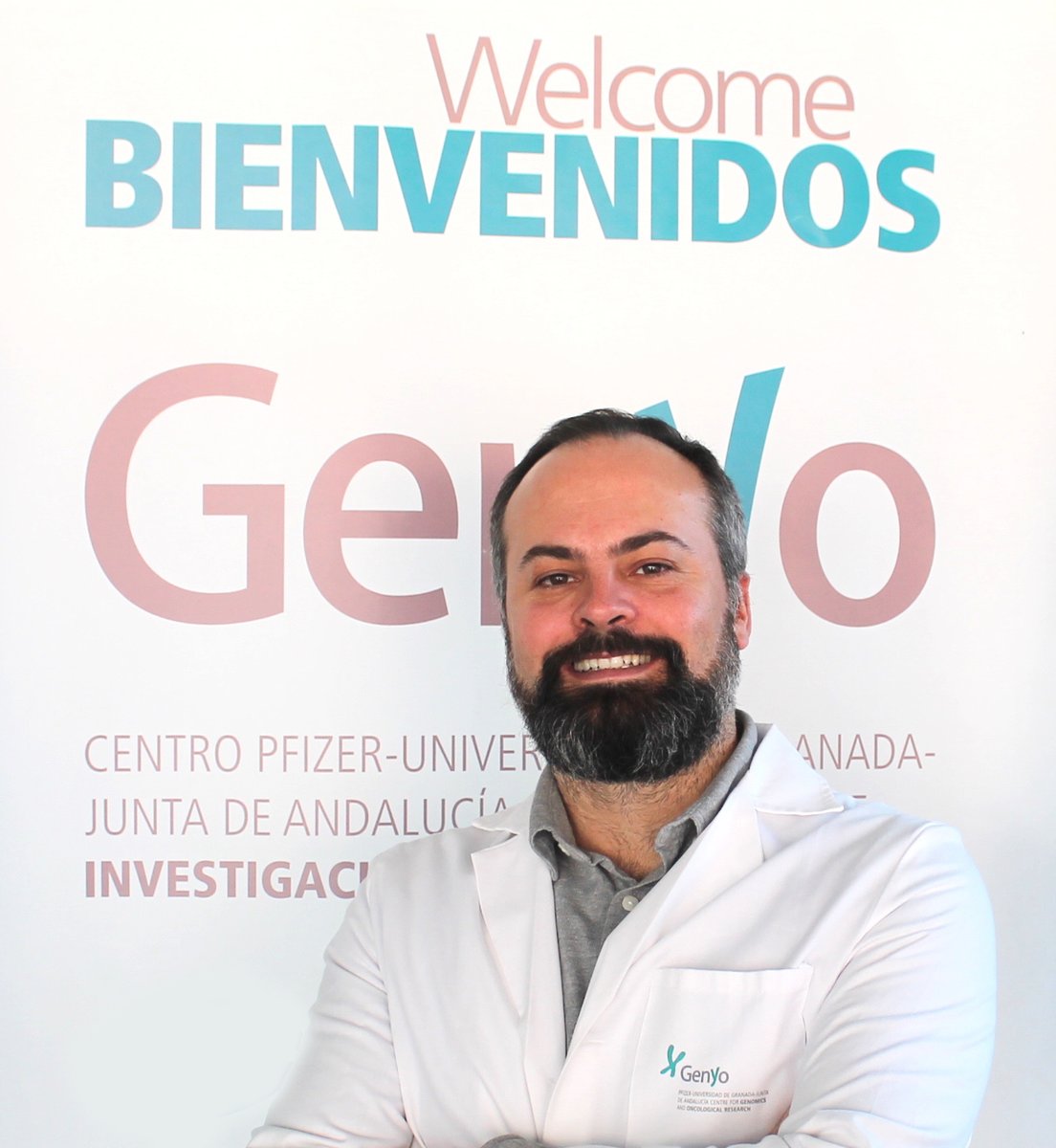 genyo_pts's tweet photo. #Noticias   

"El catedrático Pedro Pablo Medina Vico, reconocido por la Real Academia Nacional de Medicina de España por su investigación básica en el campo del cáncer"  

Lee la noticia completa: https://t.co/HyW8CCk62H

@cancer_ugr @CanalUGR @ibsGRANADA https://t.co/7NlH8eAtlO