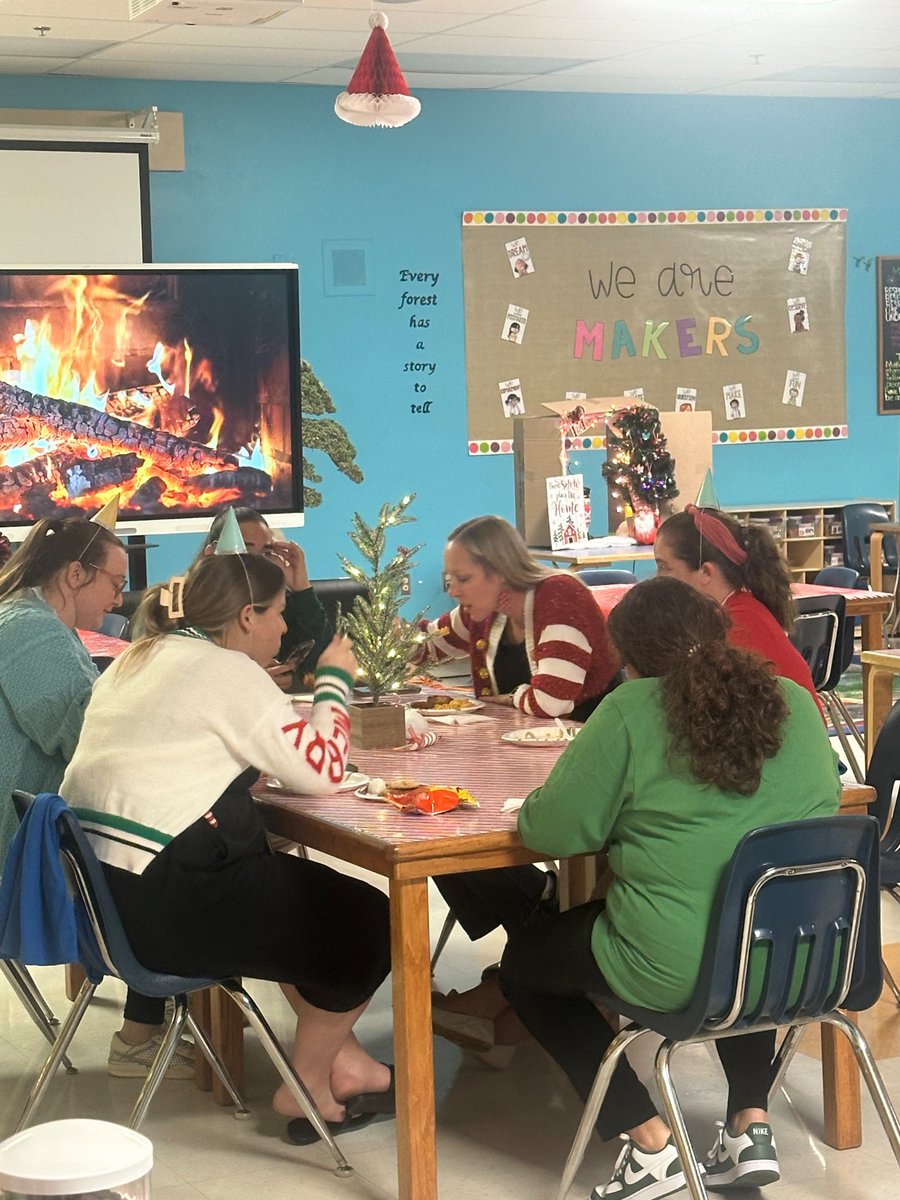 Kaitlyn Byrne-Mauro (@maurokaitlyn) on Twitter photo Our Candy Cane Treat Exchange, Lunch, and Hot Cocoa Bar hit the spot! Our staff deserves it all.โค๏ธ
Happy Holidays from DVE and may you have a restful break!โ๏ธ <a href="/DVESPrincipal/">Carolyn Seal</a> <a href="/pbcsd/">The School District of Palm Beach County</a> <a href="/DiamondViewEle/">DVES</a> <a href="/jennsandersusa/">Dr. Jennifer Sanders</a> Our Candy Cane Treat Exchange, Lunch, and Hot Cocoa Bar hit the spot! Our staff deserves it all.โค๏ธ
Happy Holidays from DVE and may you have a restful break!โ๏ธ <a href="/DVESPrincipal/">Carolyn Seal</a> <a href="/pbcsd/">The School District of Palm Beach County</a> <a href="/DiamondViewEle/">DVES</a> <a href="/jennsandersusa/">Dr. Jennifer Sanders</a>