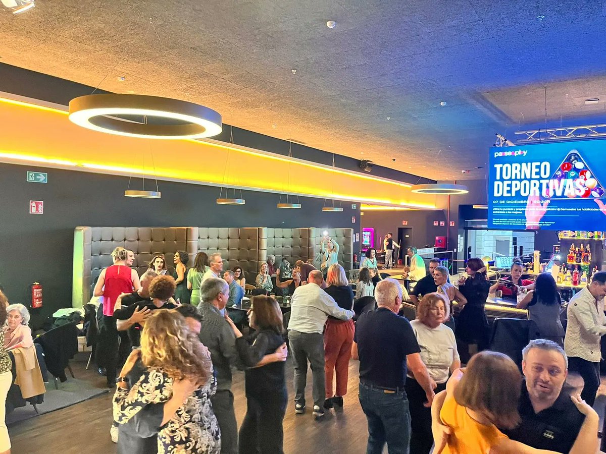 Pause&Play tweet media