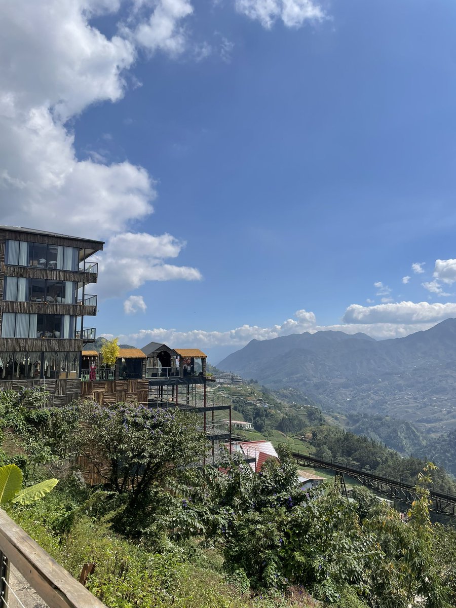 oihimmm's tweet photo. Sapa, vietnam https://t.co/y2KX3FpDEY