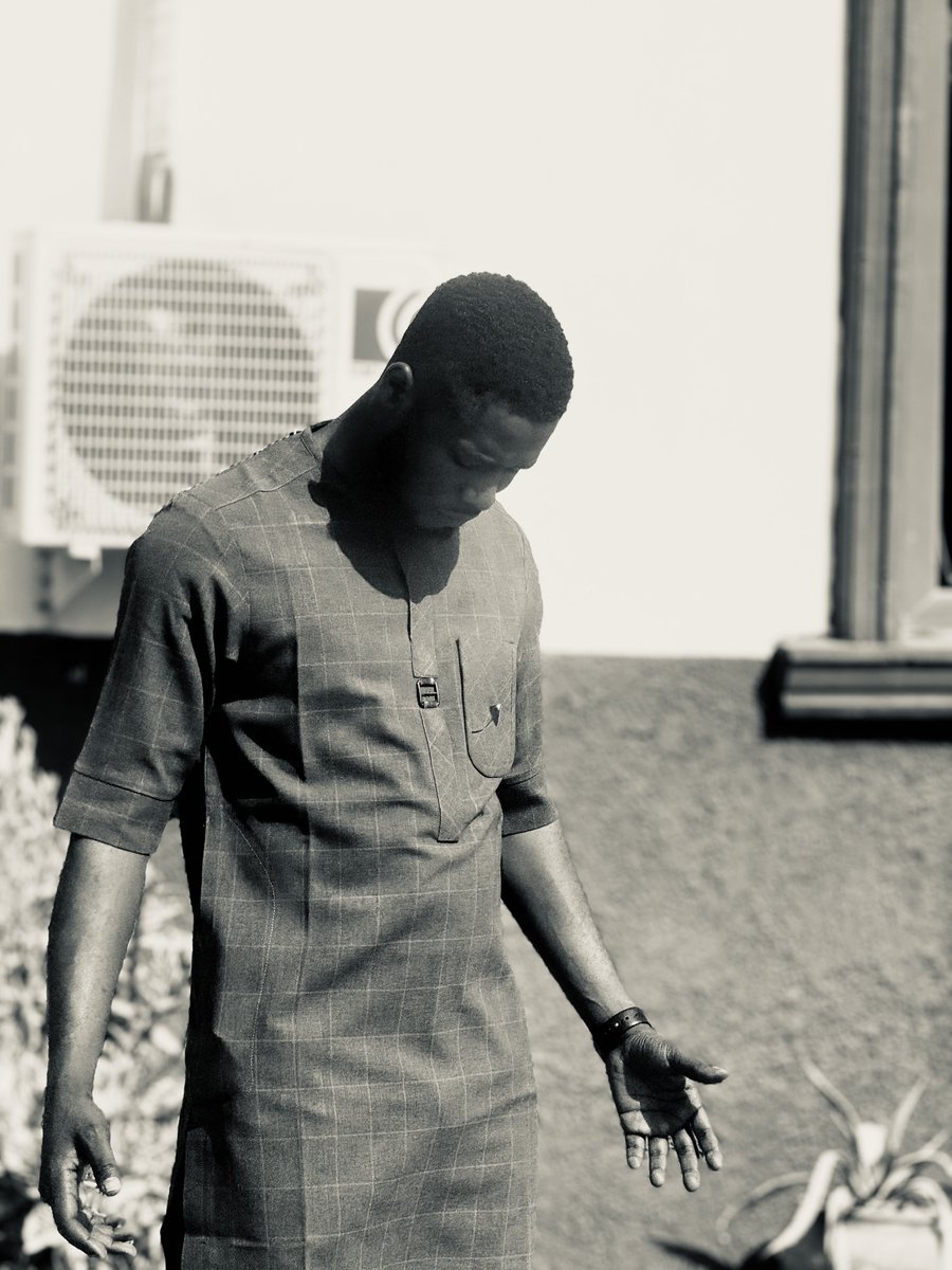 ayocutifashionw's tweet image. Quality isn’t expensive; it’s priceless. 💫 #TailorMade”
#ayocuticlothing #donbaba #nigeriawears