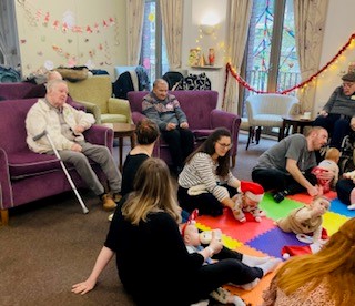 All enjoyed a special Christmas🎶‘Songs and Smiles’😄session at Roseberry Mansions, one of our Care and Support services, earlier this week. Let’s bring the generations together more often, to overcome isolation, rekindle precious memories, and have fun! 🎄 ❄️ #LifeEnhancing