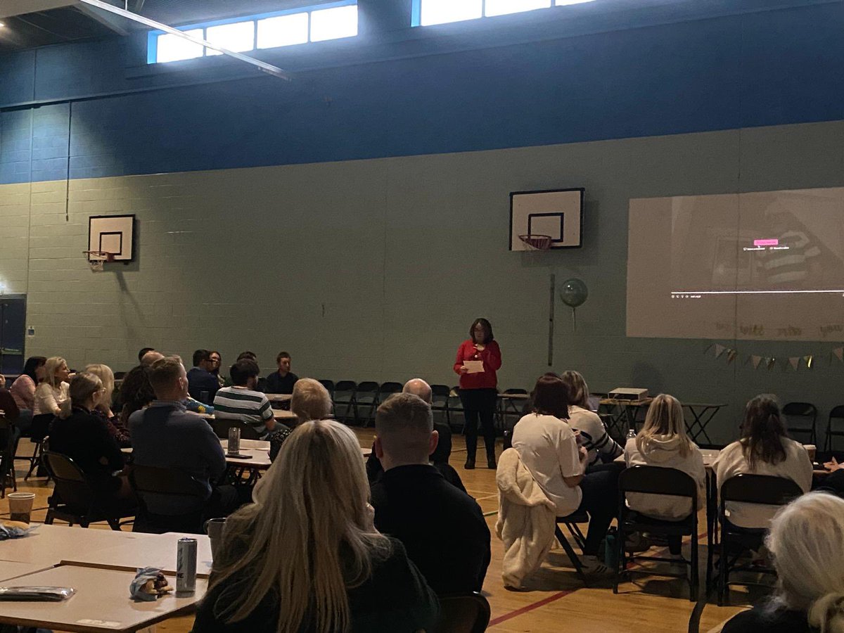 Rosshall Academy tweet media