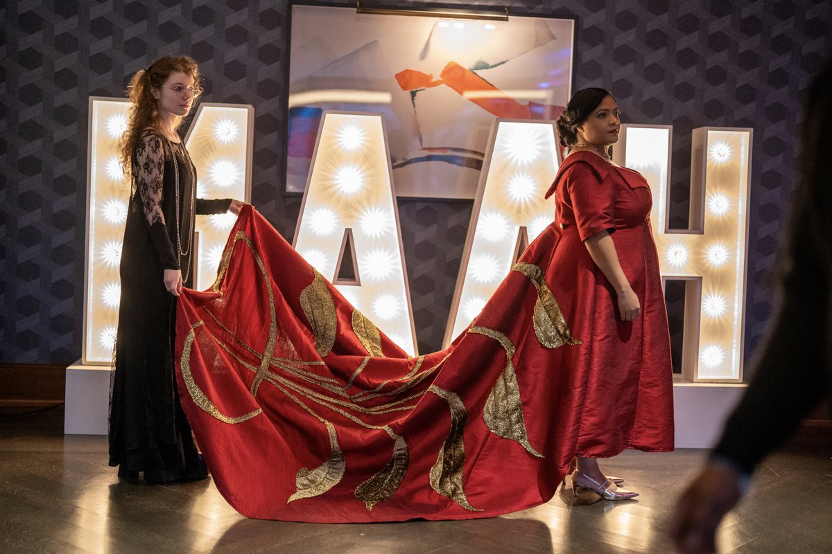 LasellUniv's tweet image. Members of the Lasell community, including President Turner and Provost Porter, attended the annual “Living Legends” Gala to benefit @MAAHMuseum.

The Gala highlighted Lasell’s partnership with the museum including the creation of Dr. Trent’s stunning dress by senior Hazel Nichol