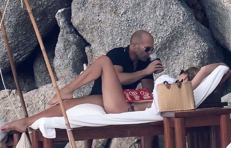 Blessed (@idblessd) on Twitter photo 