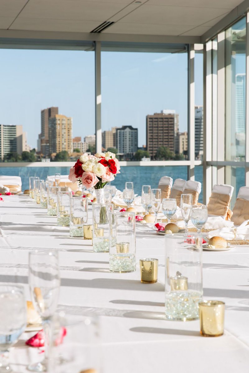 WaterviewLoft's tweet photo. Sweetheart, family-style, or king’s table—what’s your head table pick? https://t.co/04o3jFcOvy
