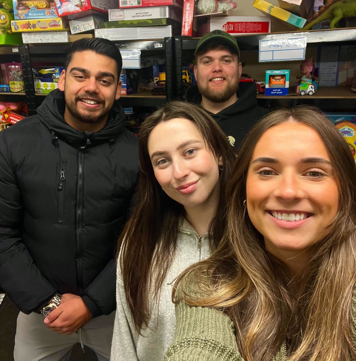 silverbean's tweet image. A cause close to our hearts! 💜

This month, our team dedicated their time to support Building Futures East and the amazing work they do. We’ve been busy packing food hampers and gifts, and delivering them to those in need.

Find our how you can help here: buildingfutureseast.org