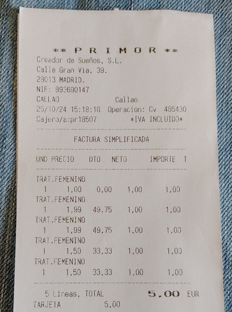 Hola <a href="/pprimor/">Perfumerías Primor</a> es normal que en 2024 vaya a comprar mascarillas y en el ticket aparezcan como #tratamientofemenino ? No podemos tod@s usar mascarillas?