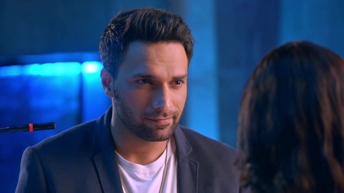 stormfly1334's tweet photo. The parallels ❤️❤️❤️❤️

#Yashika #Nishi

#ShaleenMalhotra #AnjaliTatrari #YashTalwar #YuvikaMahajan #Vanshaj #RishiBurman #NiyaSharma #MereDadKiDulhan #Shanjali https://t.co/yUFtjLNS78
