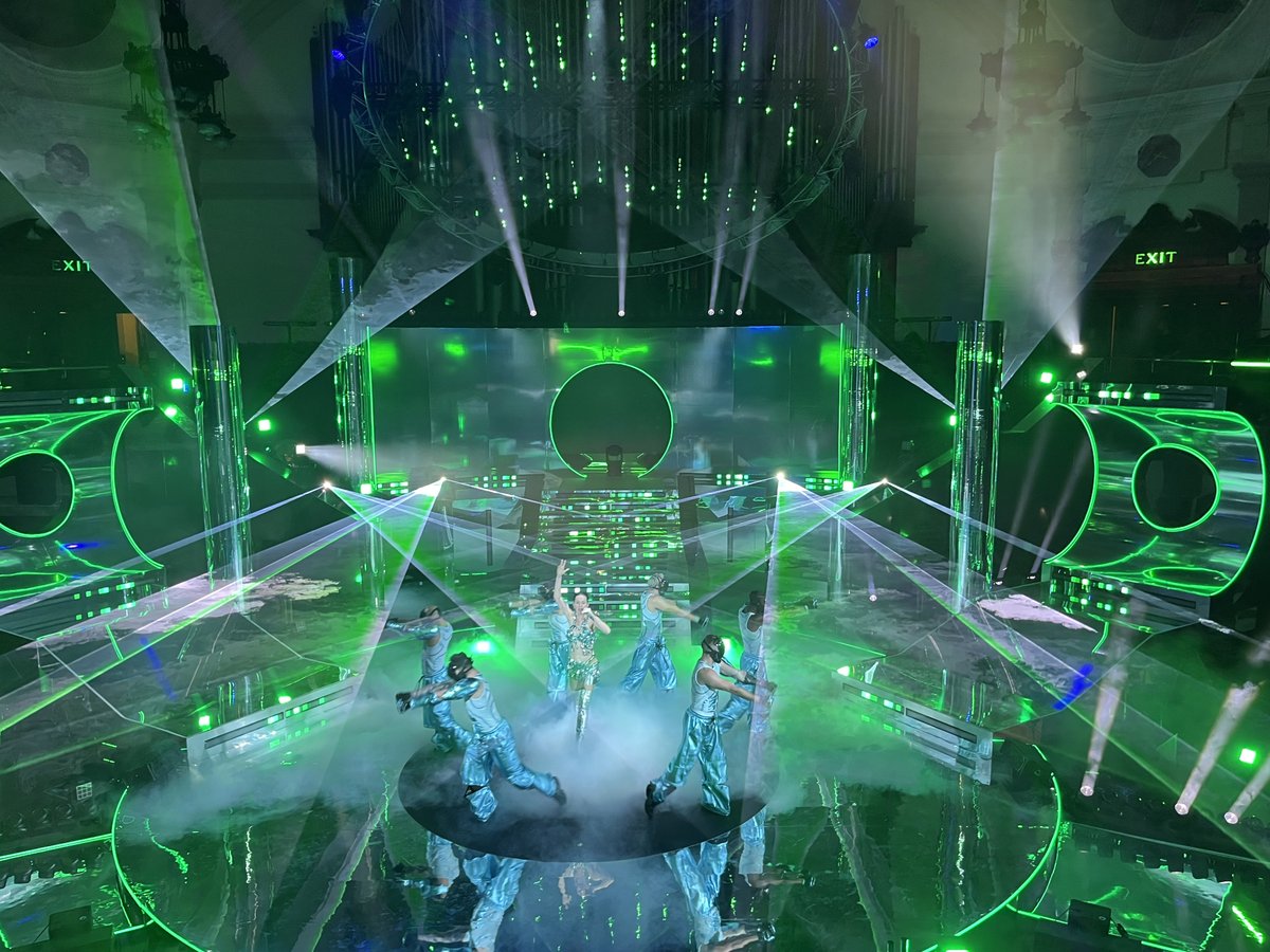 EMGLiveUK's tweet photo. #KatyPerry was in town!
Last week we had the pleasure of heading to Westminster Hall to provide facilities for Katy Perry: Night of a Lifetime.  The unforgettable evening featured her biggest hits and fantastic performances from her latest album, 143. #EMGxGM #OBFacilities https://t.co/7EI3ulLhjX