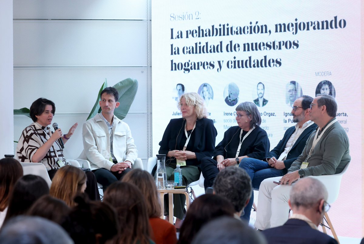 CSCAE's tweet image. Ya puedes disfrutar de todas las sesiones completas de la 3ª edición de #DescarbonizandoArquitectura. ¡Un plan ideal para ponerte al día y profundizar en tus conocimientos sobre descarbonización durante estas vacaciones!

arquitectes.cat/es/descarboniz…