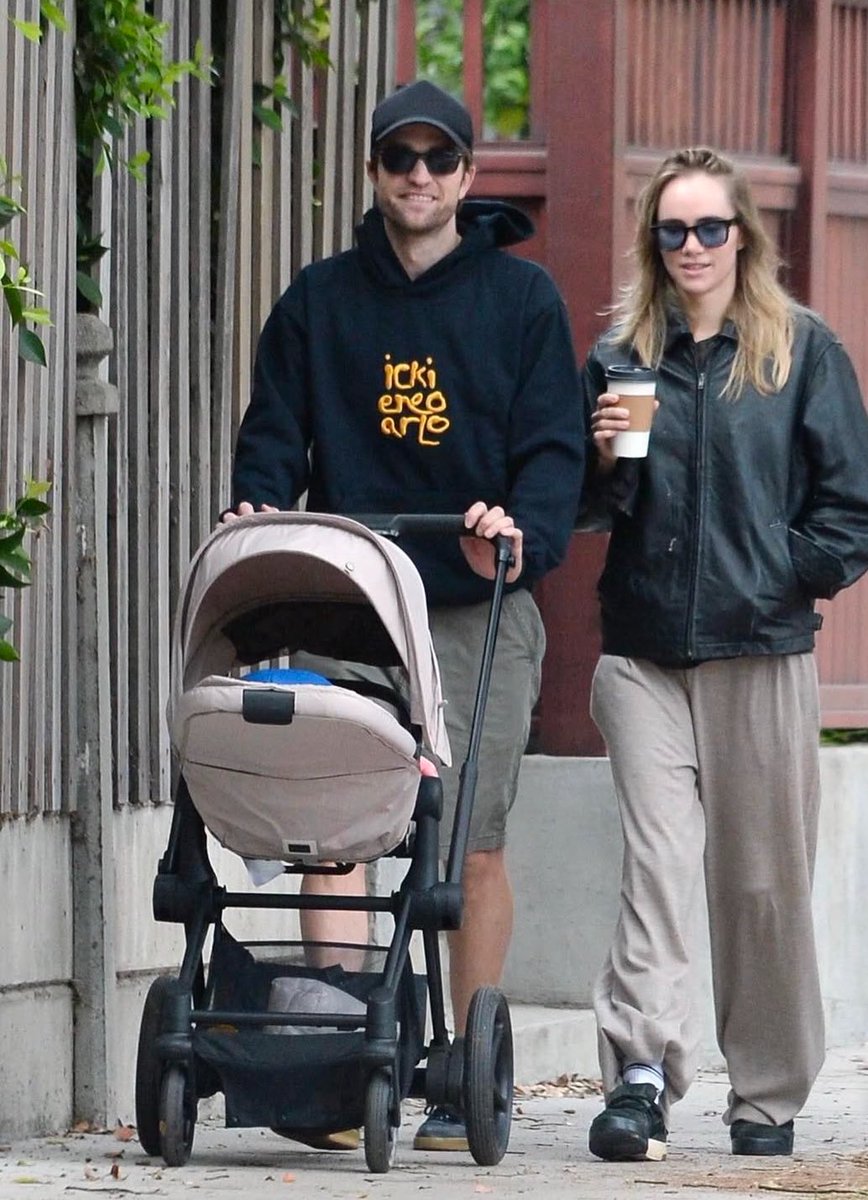 Nina20229's tweet photo. Se eu superei isso… eu posso superar qualquer coisa #Robsten 💔 https://t.co/yq3Nvr78ta