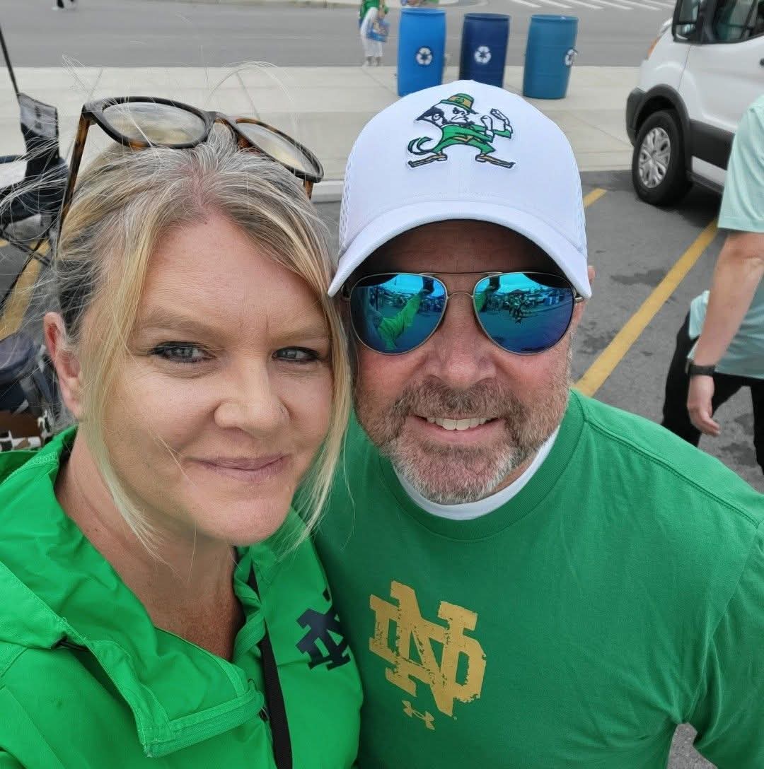 DMBcrazy41's tweet photo. 9 years today with this man! He is my calm, my happy, my world.  Growing old beside him will be the greatest journey.  He is my calm, my happy, my world.  I love you @mgogert. https://t.co/E5X2bdGRit