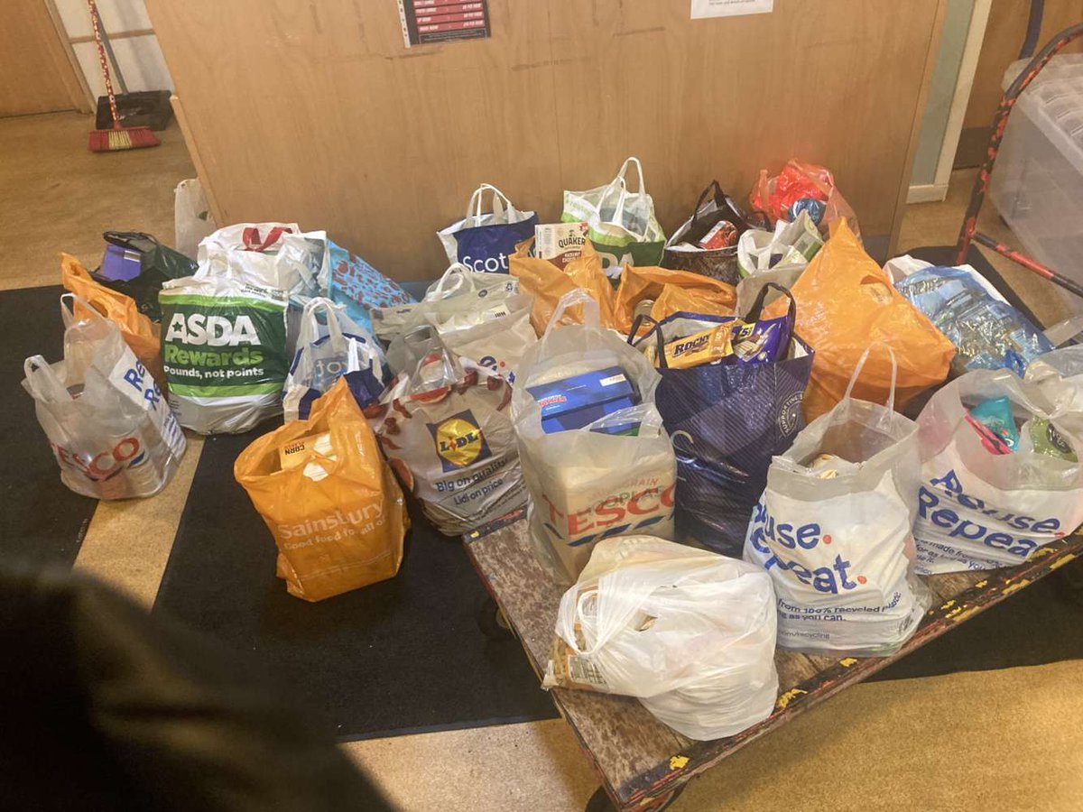 DHS School Captains (@captains_dhs) on Twitter photo Donation drop off day โค๏ธ๐ฉต๐๐๐ done, a HUGE thank you to everyone who
donated, also well done to cruachan for
winning the prize of most donations. We raised ยฃ442 and lots of food to ROOTs to help those less fortunate over the
christmas period and new year. <a href="/DennyHighSchool/">Denny High School</a> Donation drop off day โค๏ธ๐ฉต๐๐๐ done, a HUGE thank you to everyone who
donated, also well done to cruachan for
winning the prize of most donations. We raised ยฃ442 and lots of food to ROOTs to help those less fortunate over the
christmas period and new year. <a href="/DennyHighSchool/">Denny High School</a>