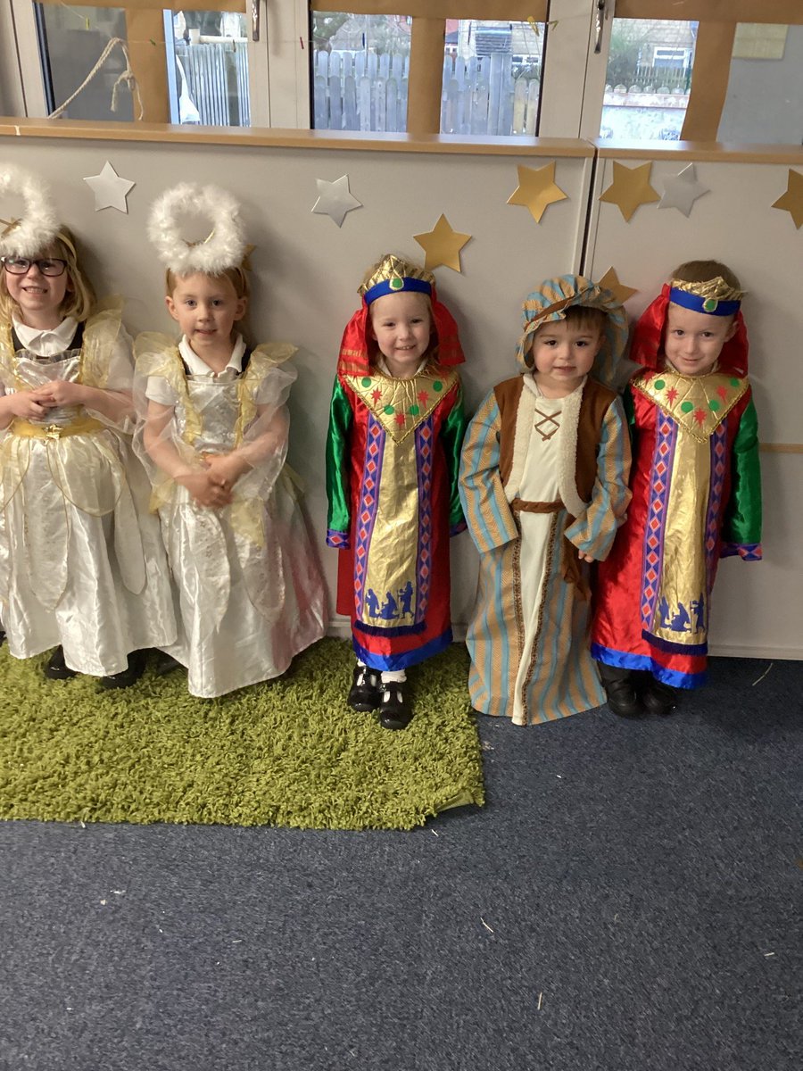 FountainPSLeeds's tweet photo. Well done to Droplets for two wonderful performances of the nativity story. #learningattheheart https://t.co/MO8rcuB1V6