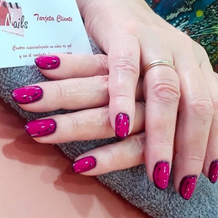 YourNailsM's tweet image. ¿No os parecen increíbles?

Un lujo para tus manos. Eso es lo que tenemos en YourNails, profesionales que se dedican a esculpir en tus #uñas bonitos diseños siempre originales.

Un #esmaltado profesional lleno de detalles que te encantarán.

Pide tu cita 
☎️916 39 0376