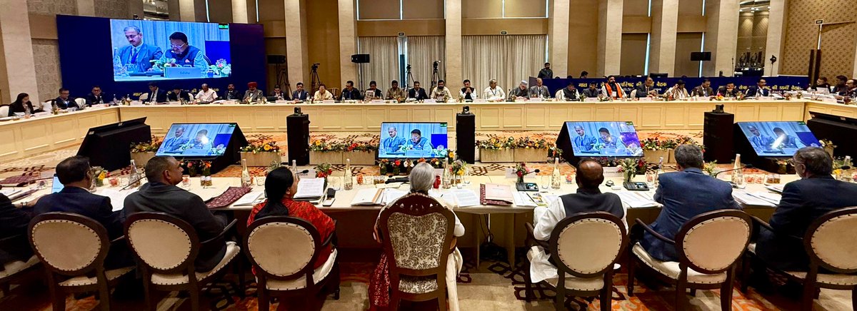 FinMinIndia's tweet photo. Union Minister for Finance and Corporate Affairs Smt. @nsitharaman chairs the meeting on Pre-Budget Consultation with States and Union Territories (with Legislature) for the forthcoming Union Budget 2025-26, in Jaisalmer, Rajasthan, today.

Along with Union Minister for State for Finance Shri @mppchaudhary, the meeting was also attended by Chief Ministers of Goa, Haryana, Jammu and Kashmir, Meghalaya and Odisha; Deputy Chief Ministers of Arunachal Pradesh, Bihar, Madhya Pradesh, Rajasthan and Telangana; the Finance Ministers of States/UTs, besides Secretaries of Departments of Economic Affairs and Expenditure, and senior officials of the Ministry of Finance @FinMinIndia.