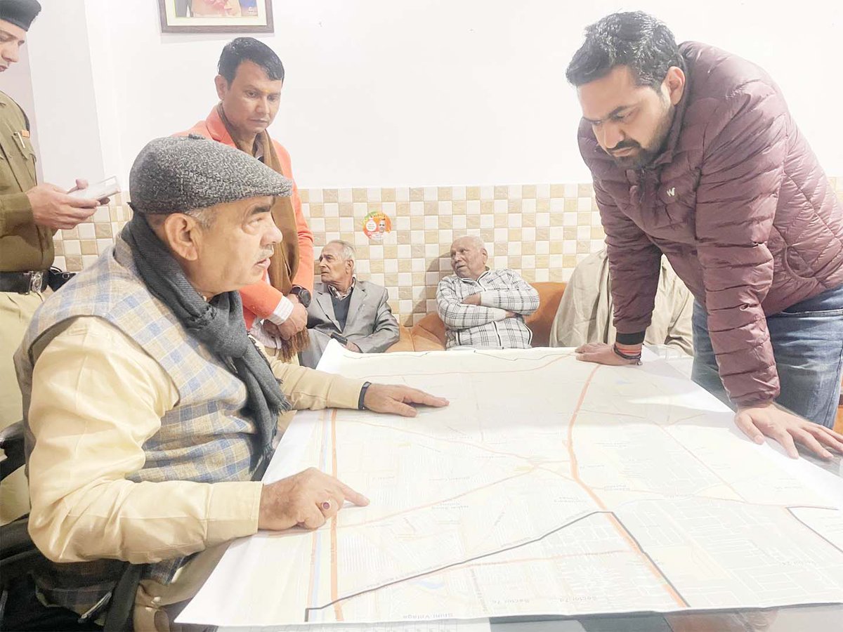 शिक्षाविद दीपक यादव ने विधायक को मूलचंद शर्मा सेक्टर 2 की समस्याओ से कराया अवगत
मुख्यमंत्री नायब सिंह सैनी की धन्यवाद रेली के माध्यम से उपरोक्त समस्याओ को दूर करने के लिए घोषणाए करायी जाएगी: मूलचंद शर्मा
bharatdarshannews.com/news/up/43865