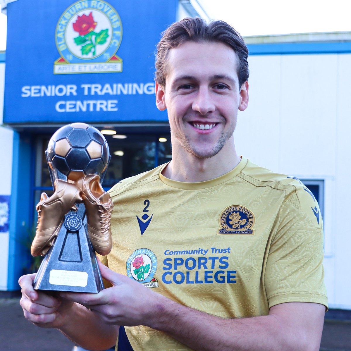 Blackburn Rovers (@rovers) on Twitter photo ๐ฌ๐ง <a href="/CallumBrittain1/">Callum Brittain</a> has been named the 2023-24 Player of the Year by the Blackburn Rovers London Supporters Branch!
Congrats, Cal ๐
#Rovers ๐ตโช๏ธ ๐ฌ๐ง <a href="/CallumBrittain1/">Callum Brittain</a> has been named the 2023-24 Player of the Year by the Blackburn Rovers London Supporters Branch!
Congrats, Cal ๐
#Rovers ๐ตโช๏ธ