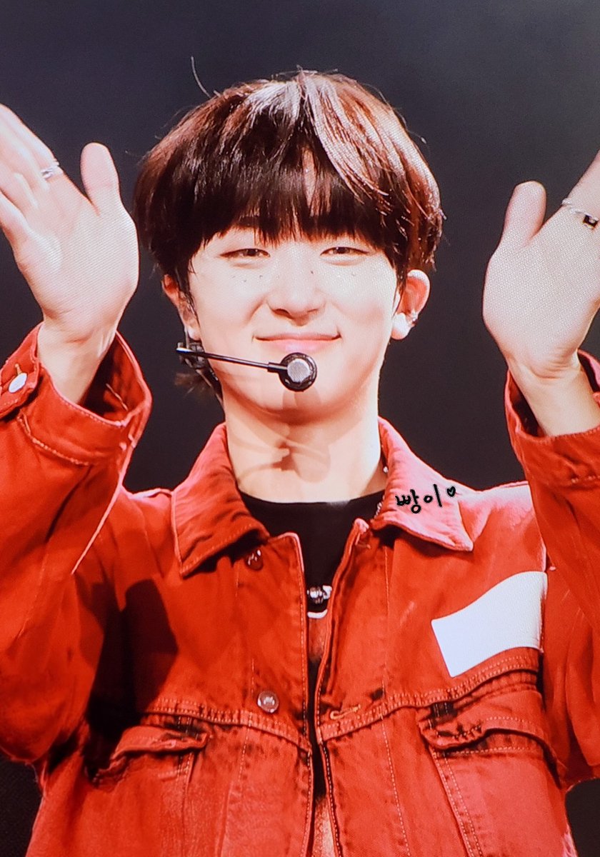 241220 Together Forever 쇼케이스 오사카

호빵같아,,(positive)
말랑 따끈할거같아,,

#진수 #박진수 #JINSU #루네이트 #LUN8 #ルネイト <a href="/LUN8_members/">LUN8</a> <a href="/LUN8_official/">LUN8 OFFICIAL</a>