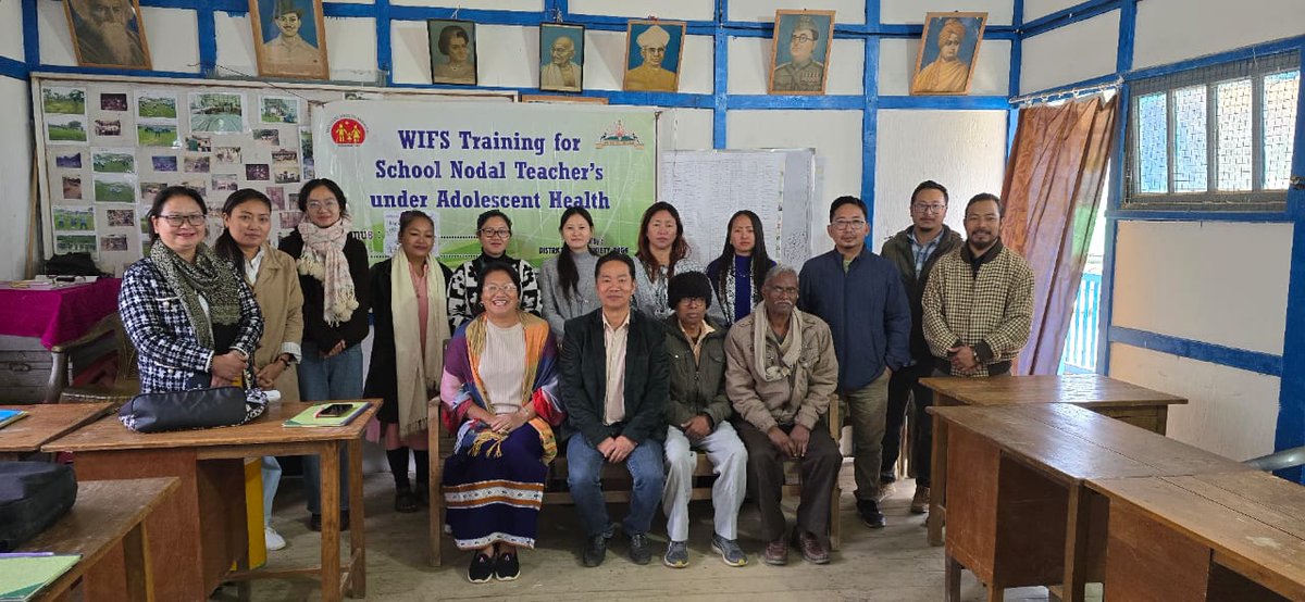 ZoyaAliRizvi's tweet photo. Frm Celebrating #AdolescentHealth_WellnessDays by @PdyHealthDept to talk on #Substancemisuse,safe use of internet ; #PeerEducator training on #RKSK by @NHMGujarat and teacher training on #Anaemia testing and management by @ArunachalNhm , each one continues work for their kids https://t.co/2mFdUTmIRx