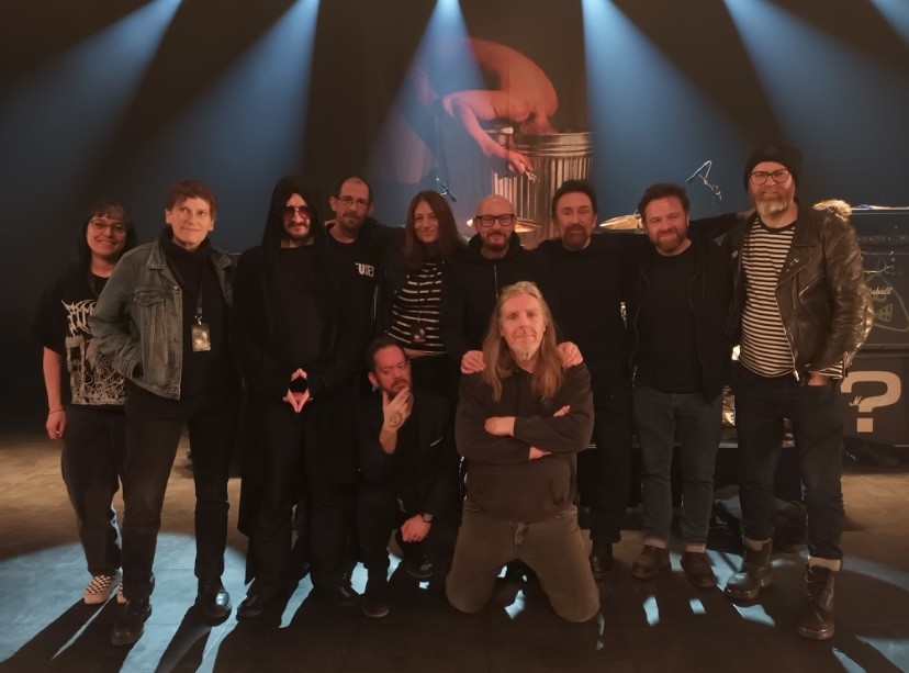 THERAPY? (@therapyofficial) on Twitter photo Big shout out to our UK&EU touring companions <a href="/DEUXFURIEUSES/">deux furieuses</a> ! Killer band (you'll know if you caught them) and ace people...it was great fun to have them & their crew along for the shows! Big shout out to our UK&EU touring companions <a href="/DEUXFURIEUSES/">deux furieuses</a> ! Killer band (you'll know if you caught them) and ace people...it was great fun to have them & their crew along for the shows!