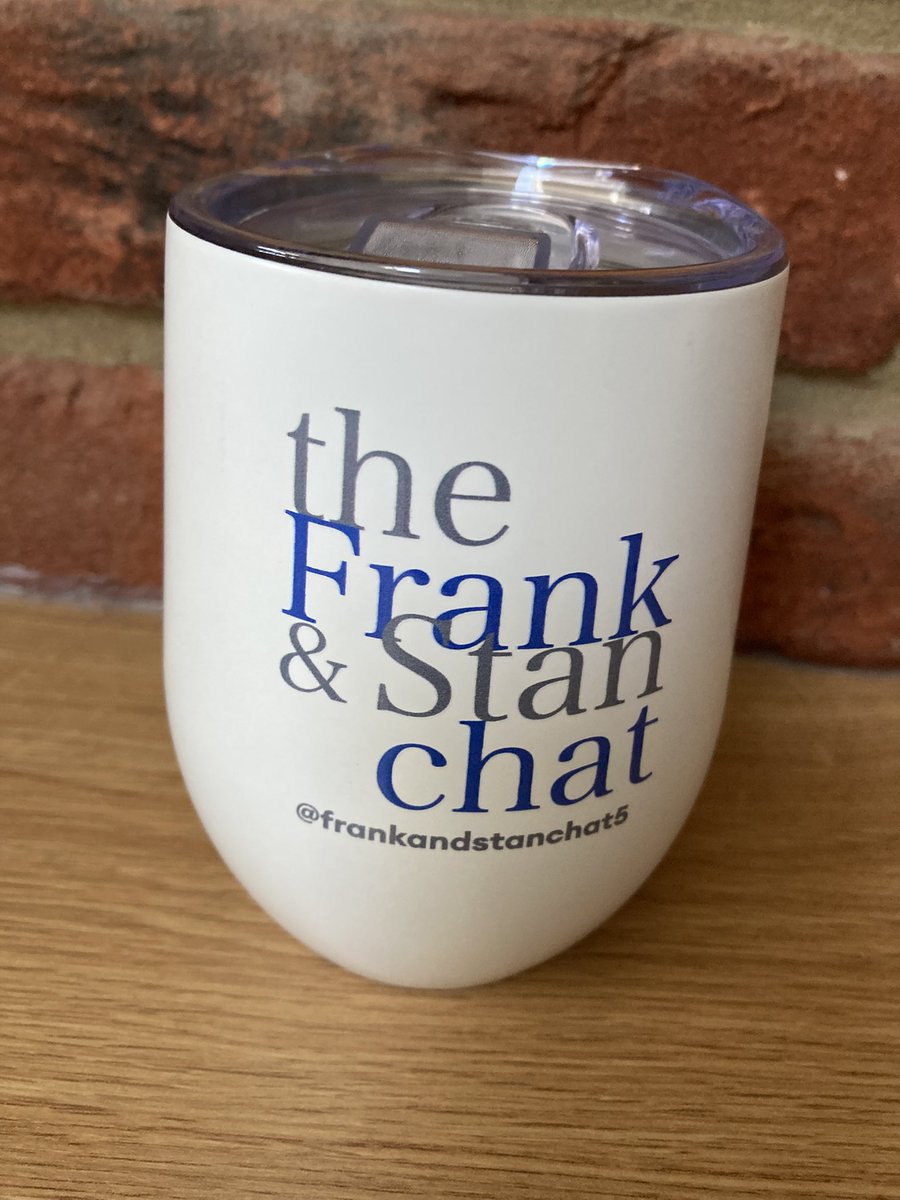What a wonderful early Christmas surprise from <a href="/FrankStanChat/">Frank and Stan Chat</a> 😊 It has been a pleasure to chat and listen again this year. Wishing you both a very Merry Christmas 🎄