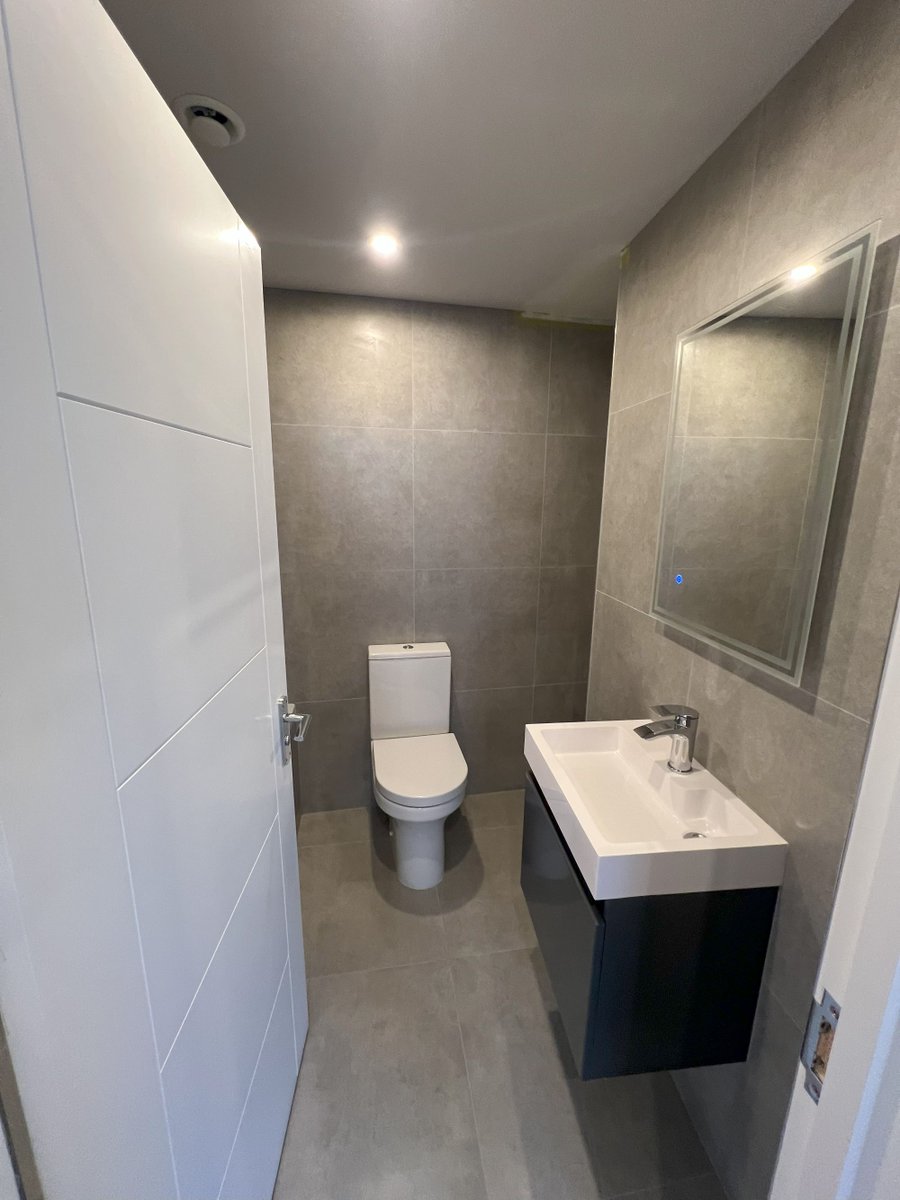 Step_Associates's tweet photo. Our #Construction &amp; #Project #Management teams transformed an historic listed building in #Salisbury, converting an old nightclub into four unique #residential flats. Modern living spaces were created, whilst preserving the building’s charm. https://t.co/JKZFUuosCf