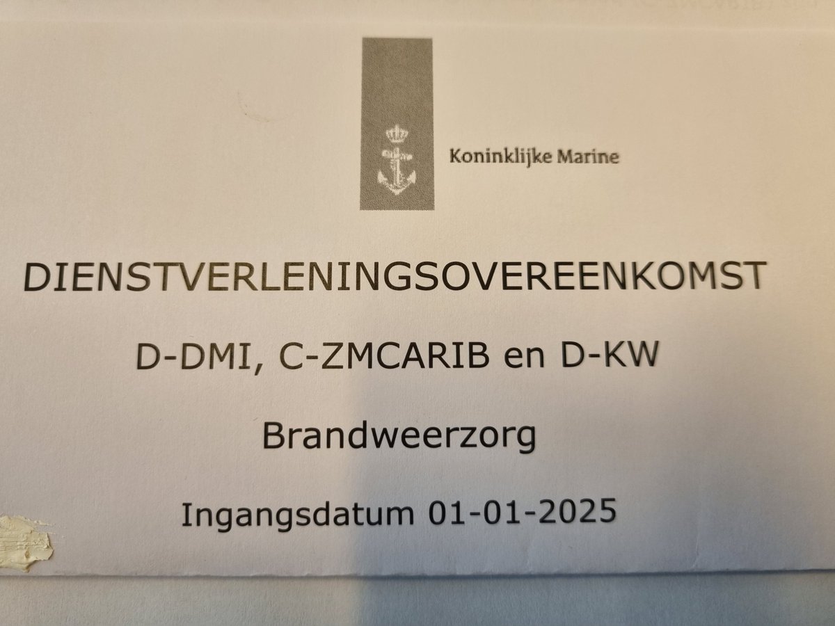 Twan Langenhuizen (@twanlangenhuiz1) on Twitter photo Deze week is de DVO getekend tussen CZMCARIB en DMI/MAROST/KMB over BHV en brandweerzorg t.b.v. de marinecomplexen op de Antillen. Vanaf 1-1-2025 is het <a href="/marinebrandweer/">Korps Marinebrandweer</a> daar verantwoordelijk voor. Een mooie afsluiting van 2024! <a href="/kon_marine/">Koninklijke Marine</a> <a href="/marinebrandweer/">Korps Marinebrandweer</a> <a href="/C_ZMCARIB/">Walter Hansen</a> Deze week is de DVO getekend tussen CZMCARIB en DMI/MAROST/KMB over BHV en brandweerzorg t.b.v. de marinecomplexen op de Antillen. Vanaf 1-1-2025 is het <a href="/marinebrandweer/">Korps Marinebrandweer</a> daar verantwoordelijk voor. Een mooie afsluiting van 2024! <a href="/kon_marine/">Koninklijke Marine</a> <a href="/marinebrandweer/">Korps Marinebrandweer</a> <a href="/C_ZMCARIB/">Walter Hansen</a>