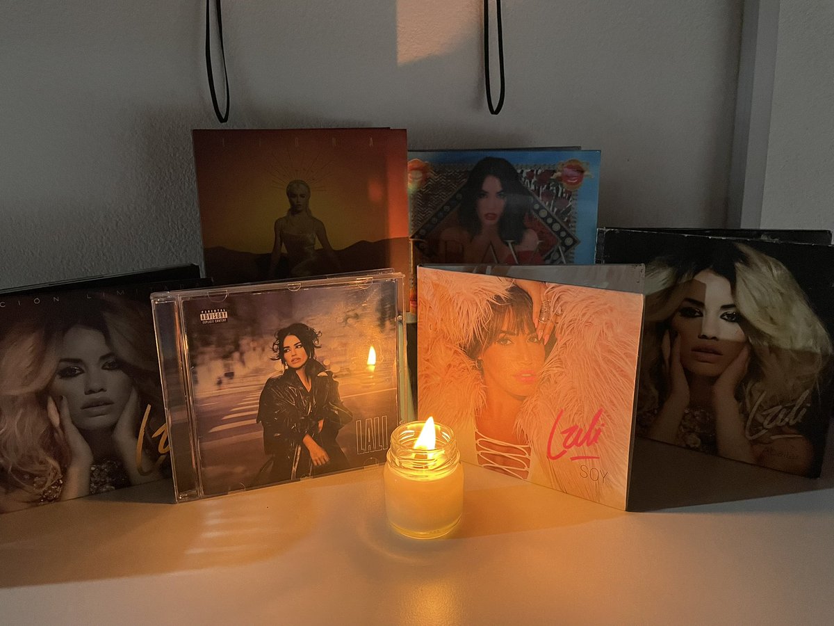 RT para conseguir entrada de #LaliEnVelez