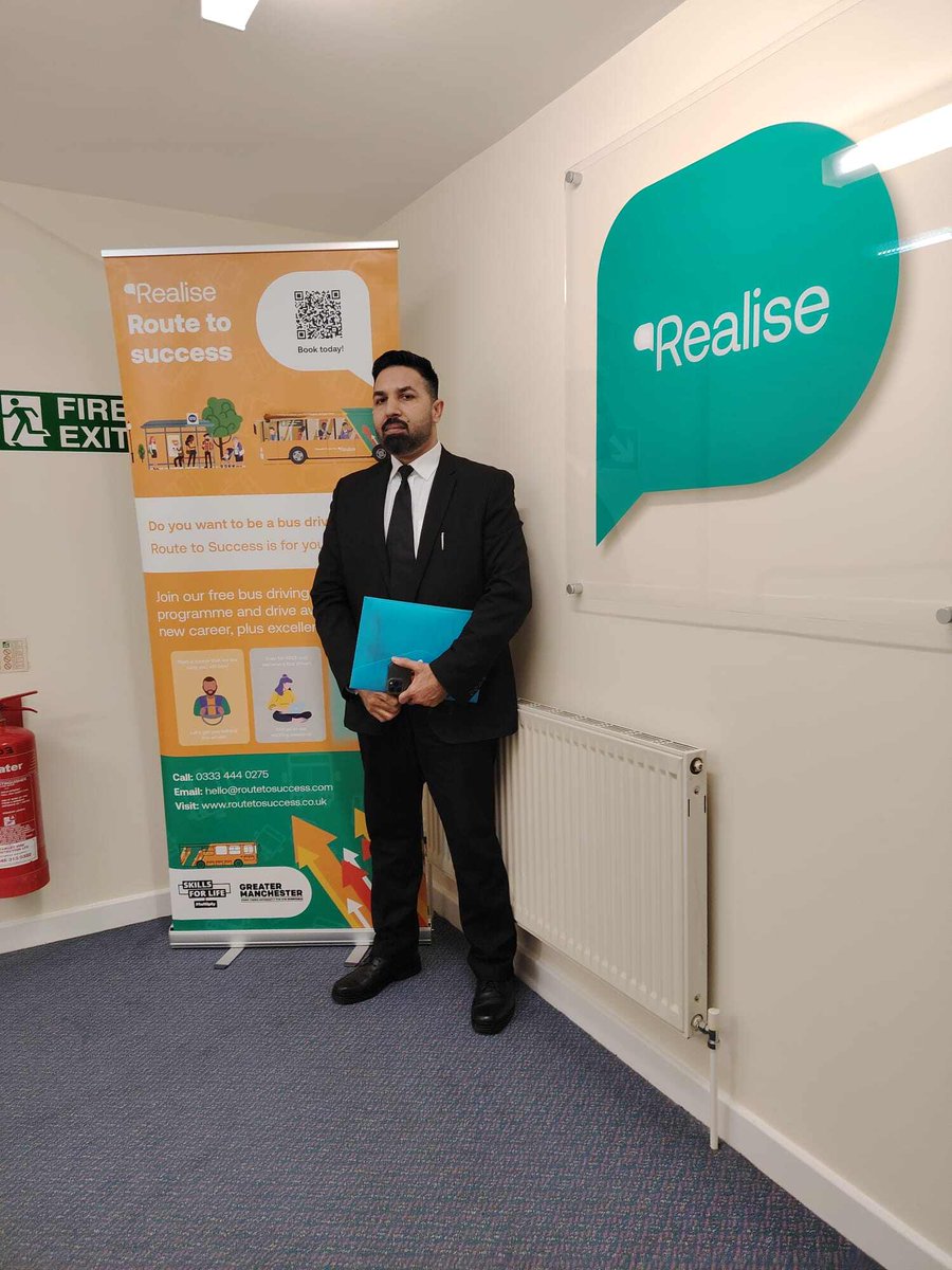 RealiseLE's tweet image. We couldn’t be prouder of six learners from our Route to Success programme who have successfully passed their bus driver training, they’ve aced their interviews and have been offered jobs straightaway! 🚍👏

go.realise.training/3P3PZ3M

#BusDriverTraining