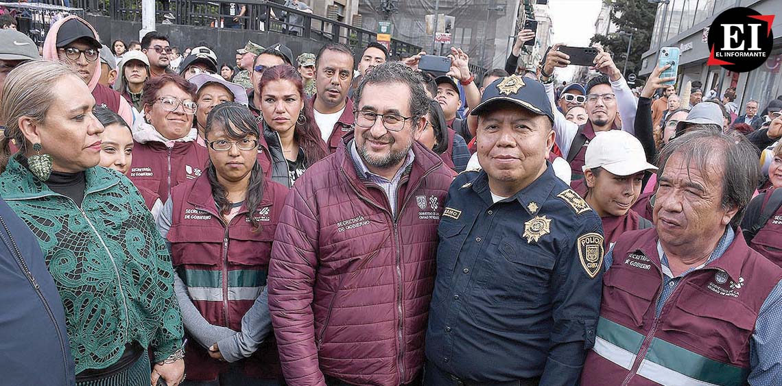 ElInformanteMX's tweet photo. Arranca en #CDMX #operativo “#OrdenYSeguridad en el #CentroHistórico”

Este operativo tiene como objetivo garantizar la #seguridad de las personas que #habitan, #laboran y #transitan en esta zona de la ciudad.
Tags: @GobCDMX @SSC_CDMX
https://t.co/nT0uSINc7w https://t.co/eKs2Pqo5GS