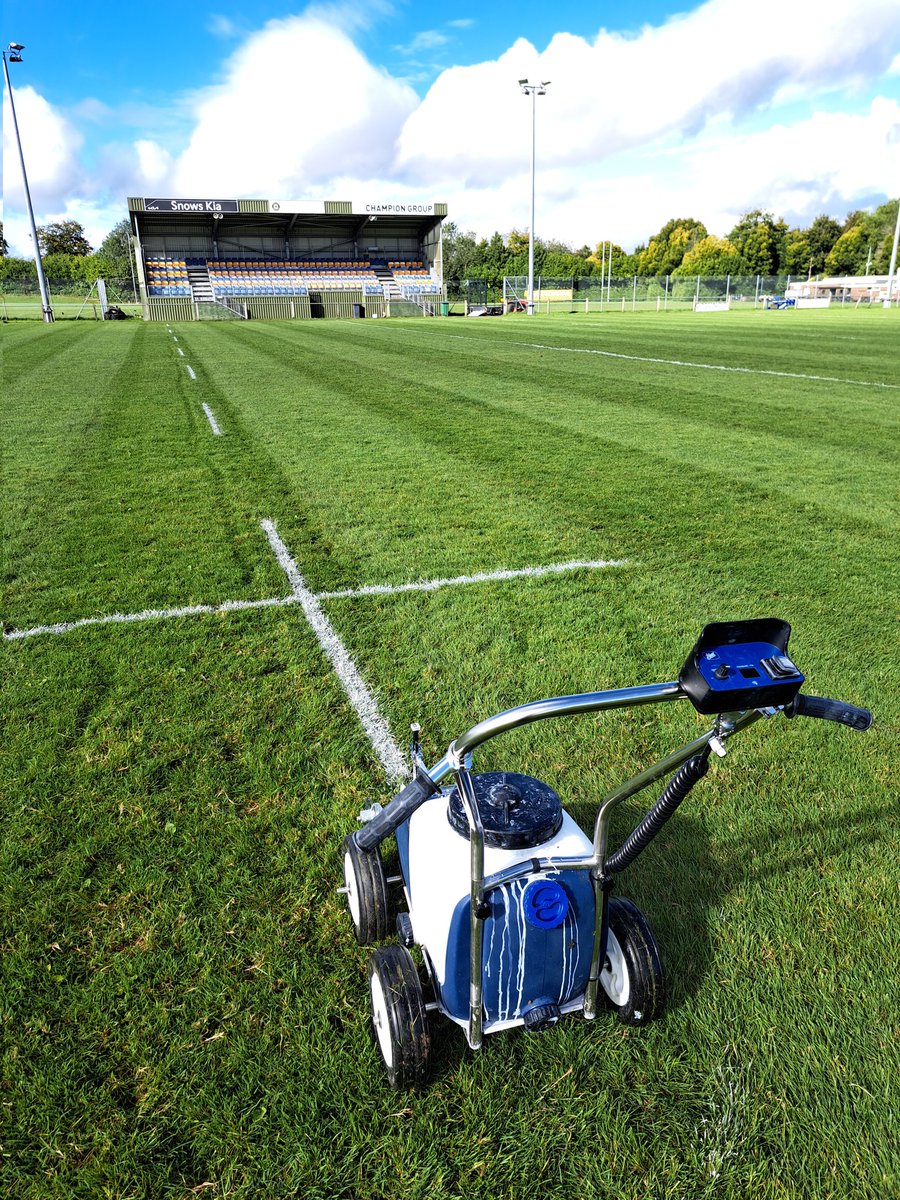 LawrenceBenge's tweet photo. With 18 small sided and 4 adult pitches at @BasRFCMens our new @FleetLM markers have been well used. The new pressure gauge has been a hit 👍 https://t.co/pp1TiSNNmD