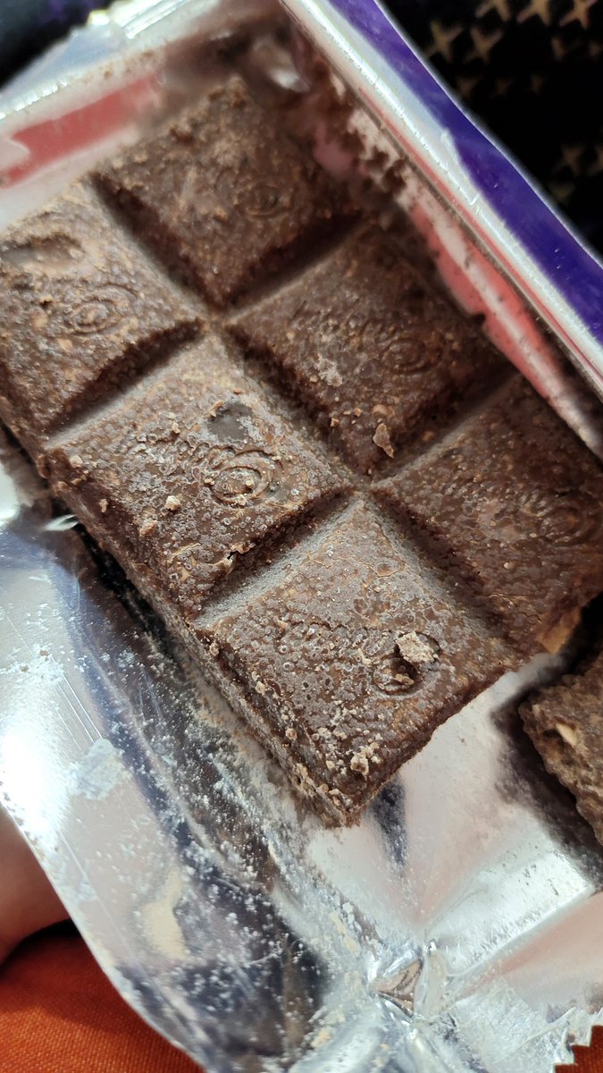 slashandhyphen's tweet photo. @DairyMilkIn Wonder what's up with these? https://t.co/QLy0U4mr5k