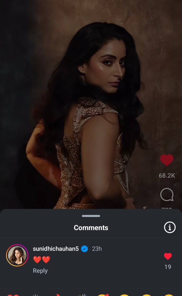 Its_Pragya_S's tweet image. My favourite Sunidhi Chauhan commented on Aish&apos;s reel 😍🤌🔥
#AishwaryaSharma #Aankh