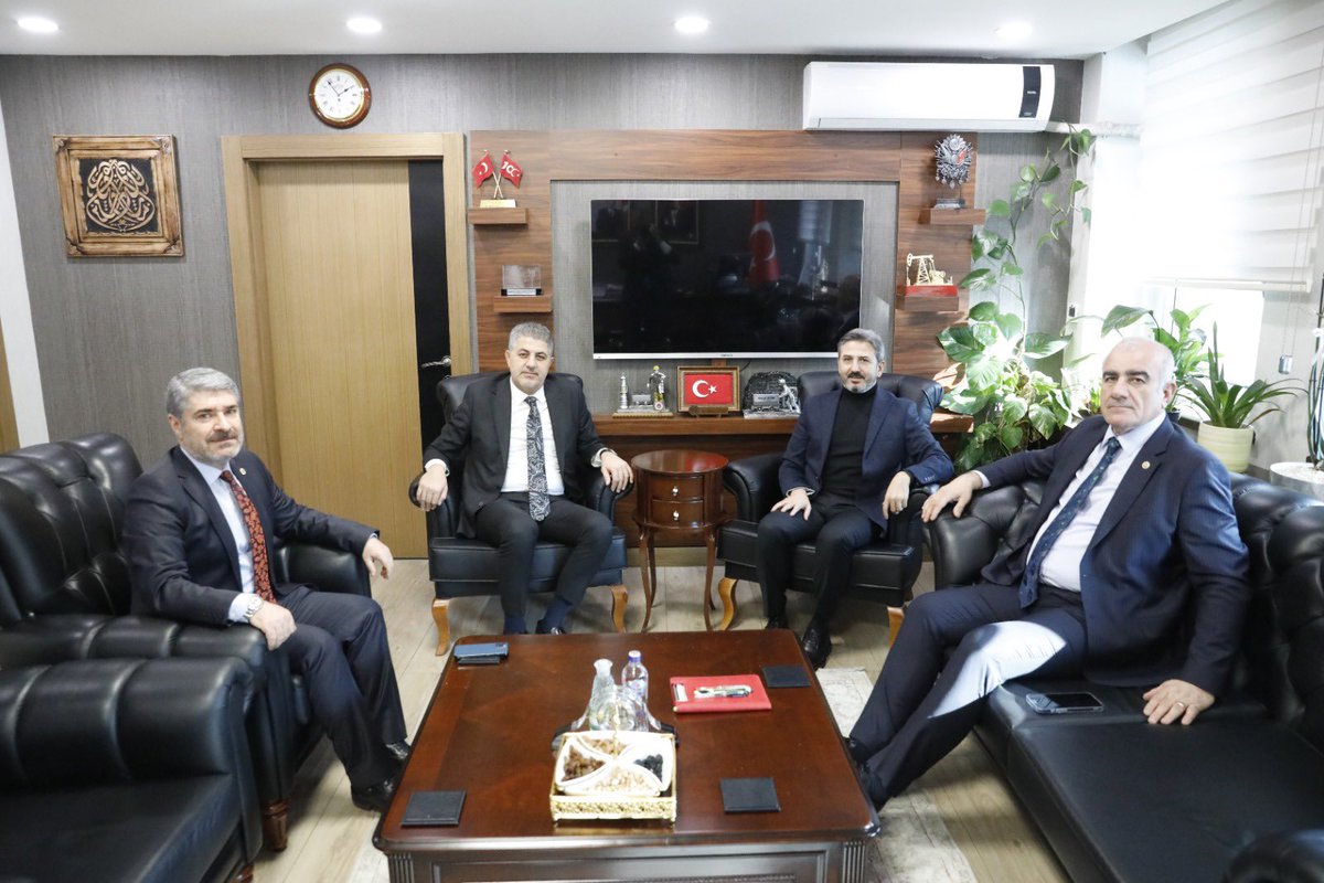 Ahmet AYDIN (@ahmetaydin_02) on Twitter photo AK Parti Adıyaman Milletvekillerimiz Sn. İshak Şan, Sn. Hüseyin Özhan ve #Besni Belediye Başkanımız Sn. Reşit Alkan ile <a href="/csgbakanligi/">T.C. Çalışma ve Sosyal Güvenlik Bakanlığı</a>’nda bir araya geldik.
Değerli misafirlerimiz ile şehrimizde devam etmekte olan yatırımlar ve planlanan projeler üzerine istişarelerde bulunduk. AK Parti Adıyaman Milletvekillerimiz Sn. İshak Şan, Sn. Hüseyin Özhan ve #Besni Belediye Başkanımız Sn. Reşit Alkan ile <a href="/csgbakanligi/">T.C. Çalışma ve Sosyal Güvenlik Bakanlığı</a>’nda bir araya geldik.
Değerli misafirlerimiz ile şehrimizde devam etmekte olan yatırımlar ve planlanan projeler üzerine istişarelerde bulunduk.