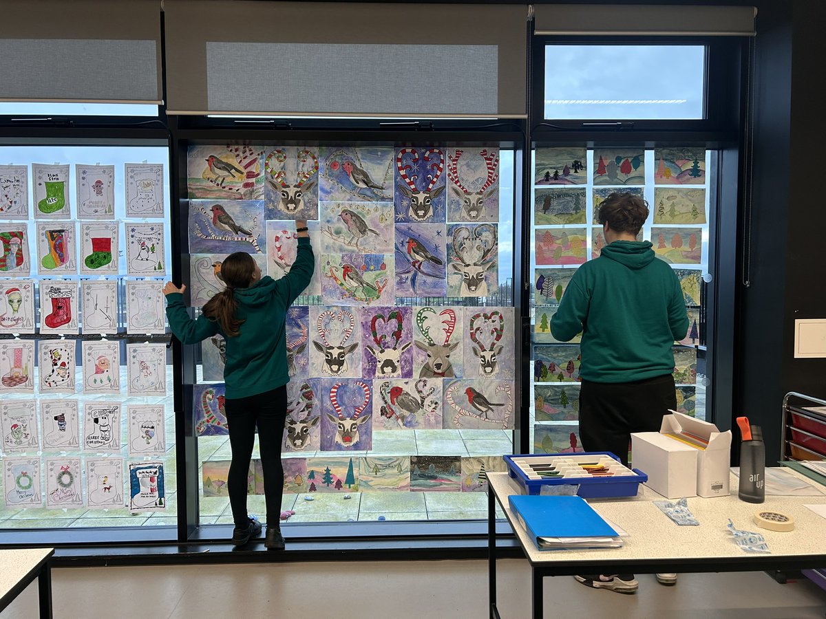 Last post of 2024.. loving the new displays of S1 winter landscapes and S2 animal paintings. Special thanks to my excellent helpers Oliver and Madison. Wishing everyone a lovely holiday 🌟🎄 <a href="/RosehillHS/">Rosehill: a place to learn, grow, and thrive</a>