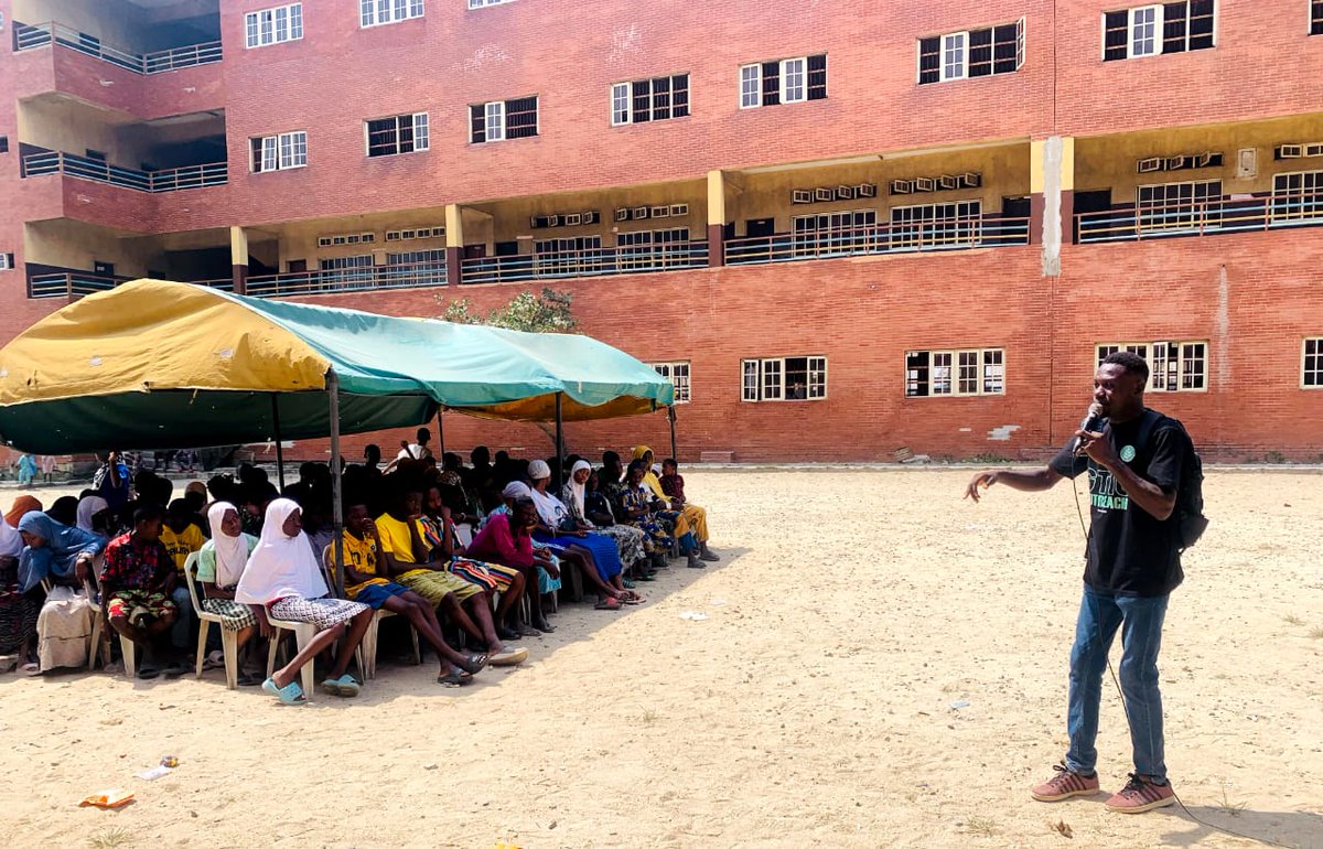 gtic_community's tweet photo. The outreach event featured a range of activities, including:
- Mental health and psychotherapy sessions and counselling by @LifeAfterAbuseF
- The word of God
- Inspirational talks
- Games
- Scholarship awards
- Gift bags (containing foodstuff for target audience)

👇🏽 https://t.co/u8Xico7Xk2