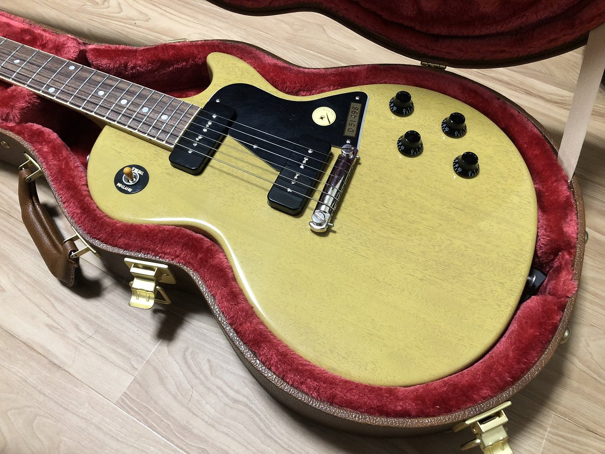 mashashico's tweet image. #gibson130
#マイギブソン

スペシャルは6月に買い、
335は8年目、、！
どちらもとっても大切なギター🥹
335は年始1発目のライブで使います！