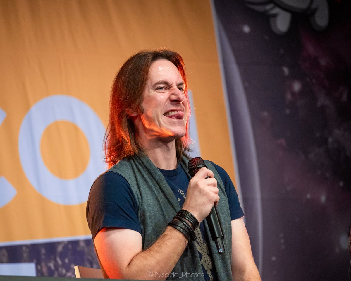 Realised I hadn't shared my Mercer photos from DCC yet... Figured my fellow geeks would appreciate seeing some😌😌

More over on insta!
instagram.com/p/DDzPTxKqlVf/…