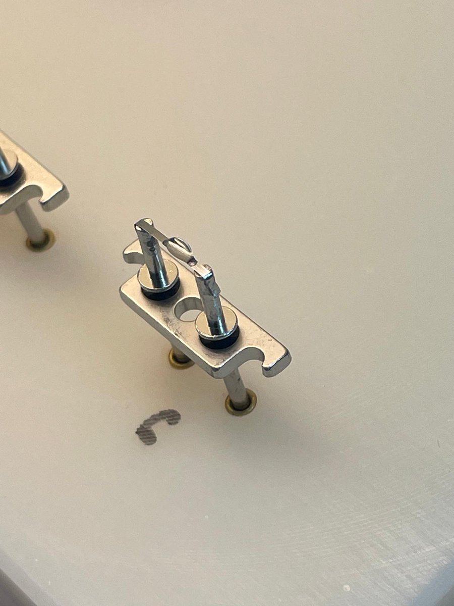 U-Pb isotopic ages obtained using TIMS are about 20-30 times more precise than LA-ICP-MS. TIMS data provide high time resolution, and allows us to potentially figure out the temporal relationship between the economically-important Bushveld magmas and the Rooiberg lavas 🌋 🥼 🧑‍🔬