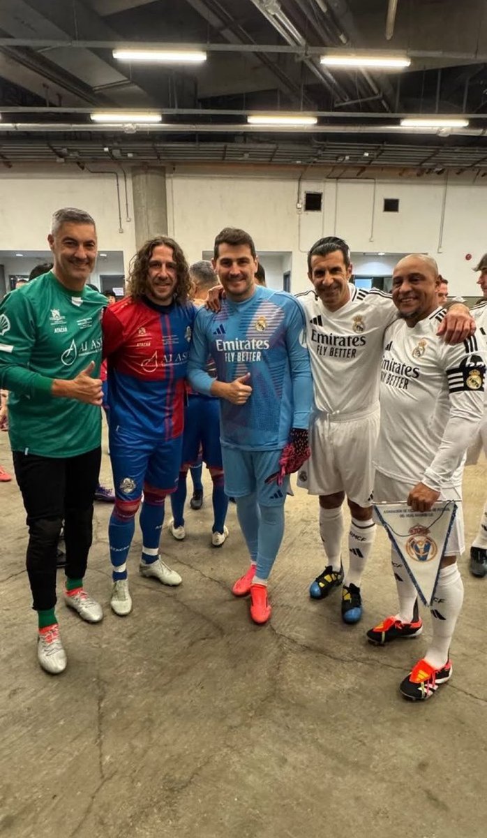 Mano a Mano tweet media