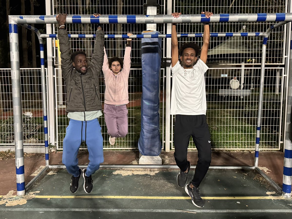 Olympic_Israel's tweet photo. Olympians in Action 🌟
The @RefugeesOlympic athletes, Tachlowini Gabriyesos and Jamal Abdalmajid, led an enjoyable training session to the teenagers at Meir Medical Center.
Thank you both for your consistent contribution to the Israeli society 💙🤍 https://t.co/WO6AOU7NCx