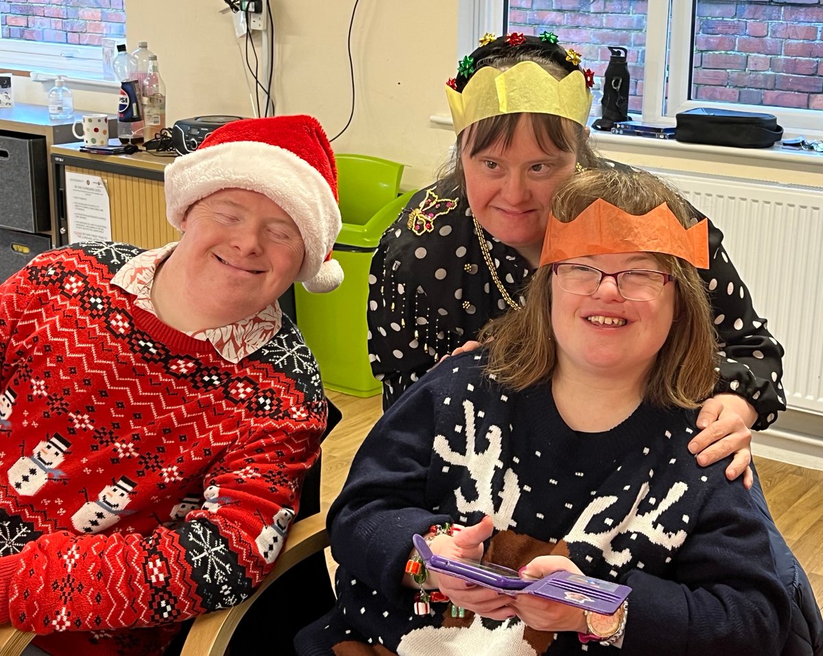 A very Merry Christmas from everyone at Reading Mencap. Our services are now closed and will reopen on Thursday 2 January.